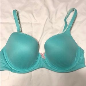 Victoria Secret Body By Victoria lined Demi